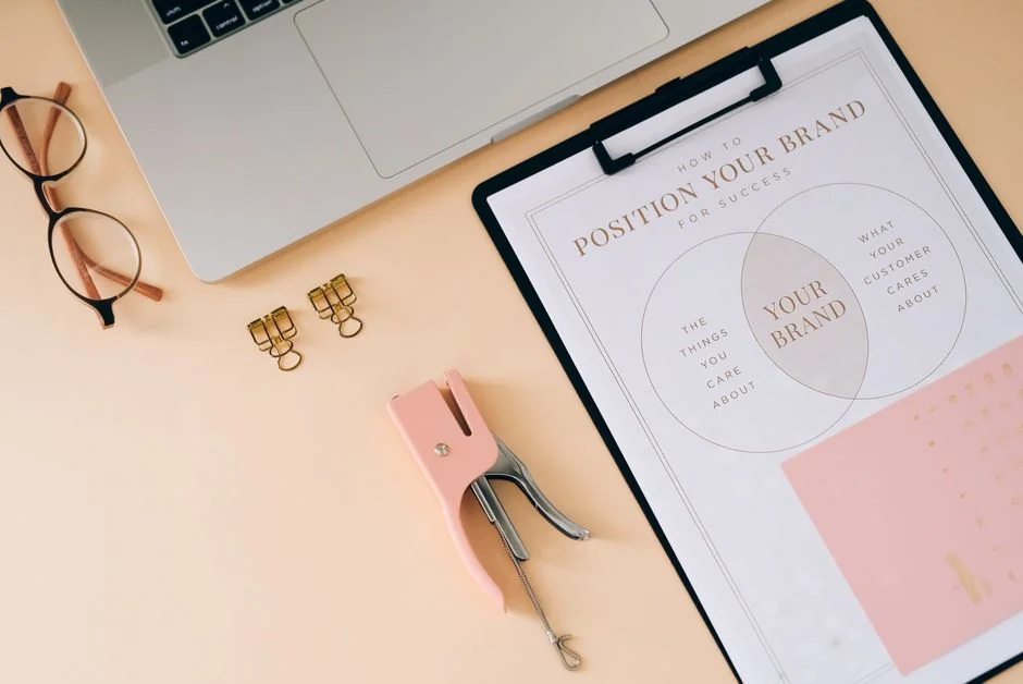 Close-up of a woman managing a digital marketing project from a home office.